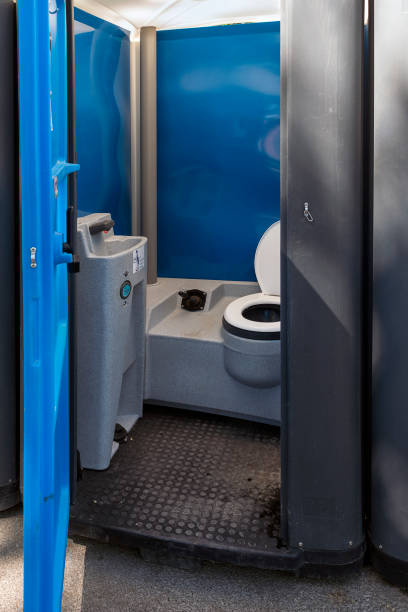 Best Porta potty delivery and setup  in Forrest City, AR
