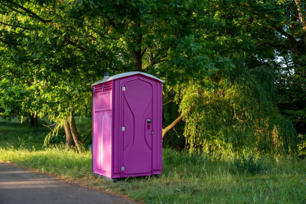Best Portable restroom trailer rental  in Forrest City, AR
